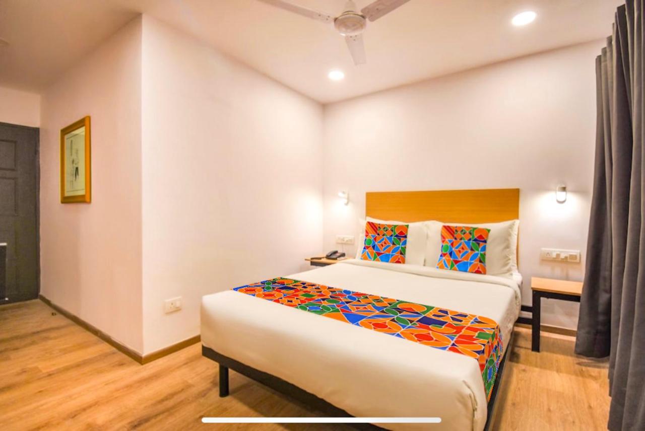 Fabhotel Heera Holiday Inn - Nr Eden Garden Stadium Kolkata Bagian luar foto